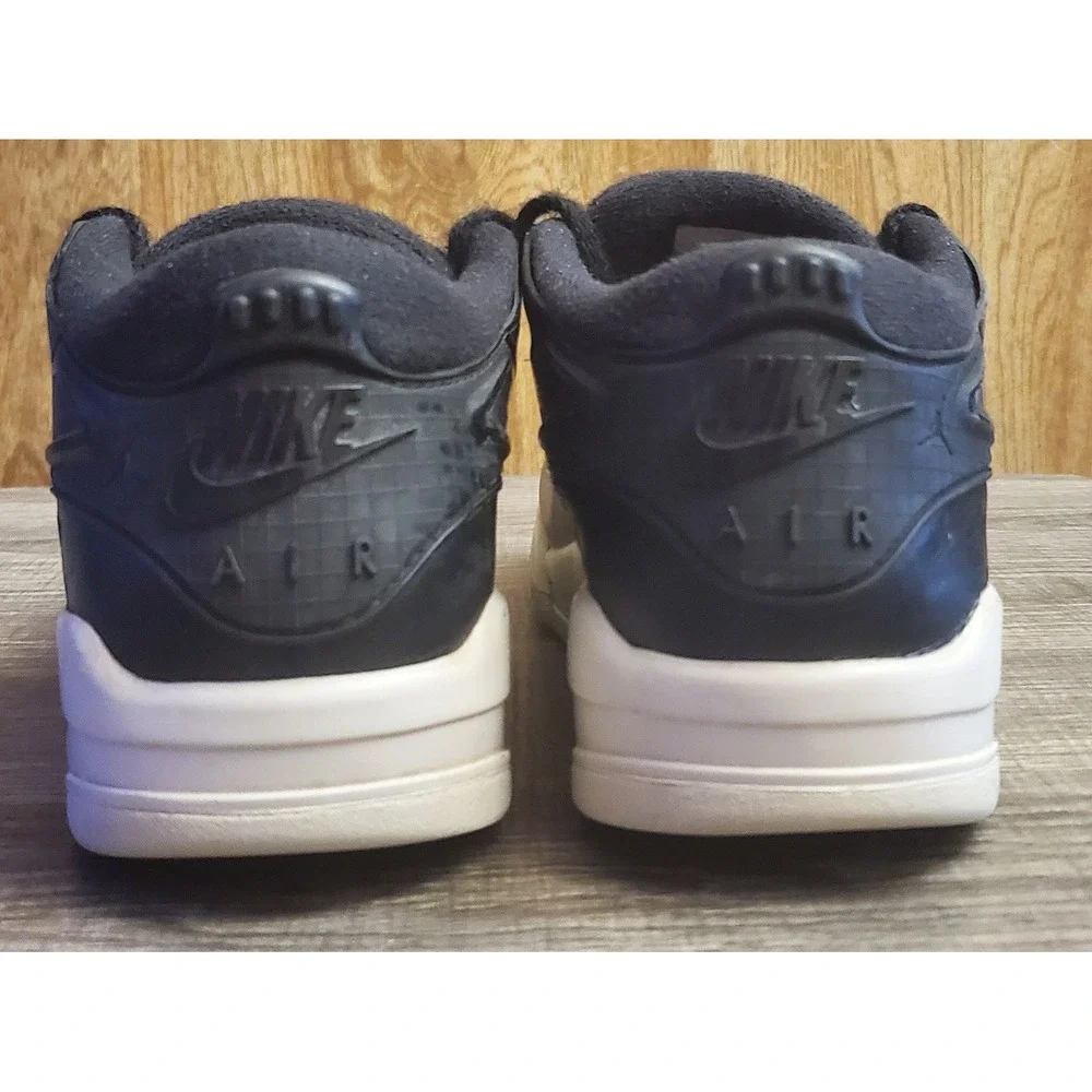 Air Jordan 4 Retro Modern Athletic Shoes Youth Size‎ 4Y Black